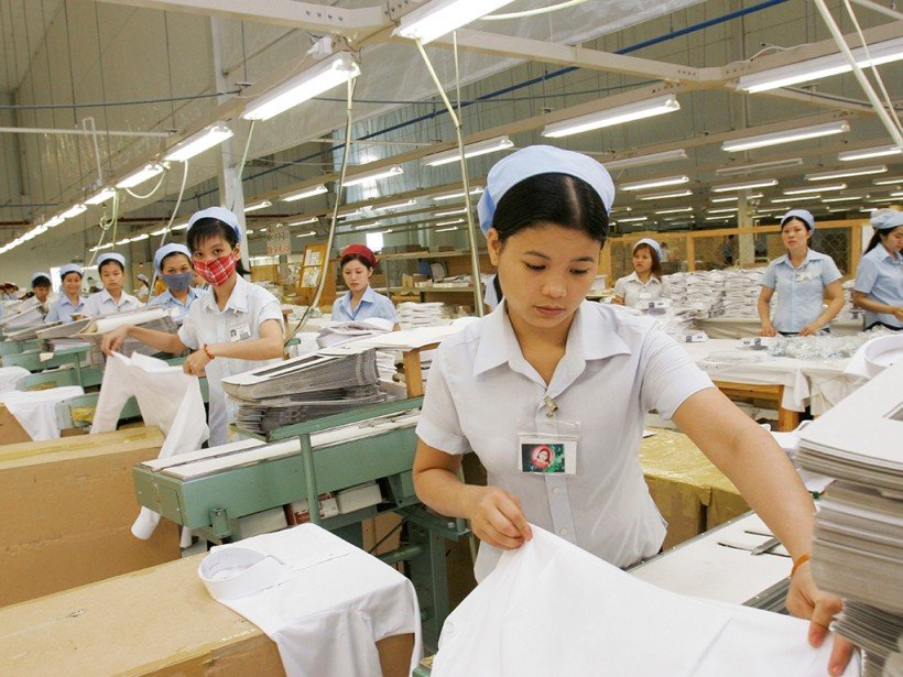 Businesses advised to leverage new growth of Vietnam's garment-textile sector