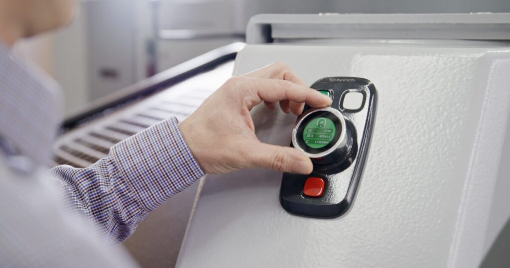 Sales Start for Mayer & Cie.’s Control 5.0: Making Circular Knitting Machines IoT-Ready