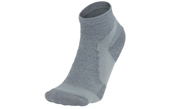 Paper-fibre socks with lasting dryness