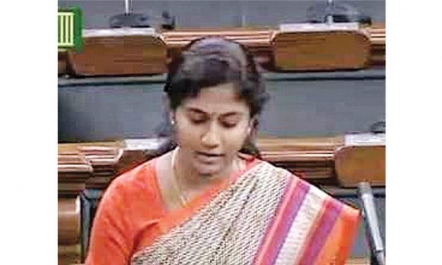 Tirupur MP raises knitwear industry issues with FM