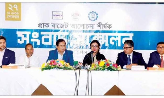 Bangla RMG exporters demand 5 per cent cash incentive