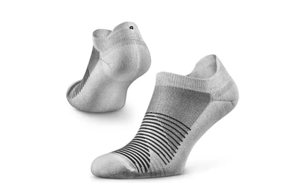 New collection of 100 percent recycled socks by Rockay
