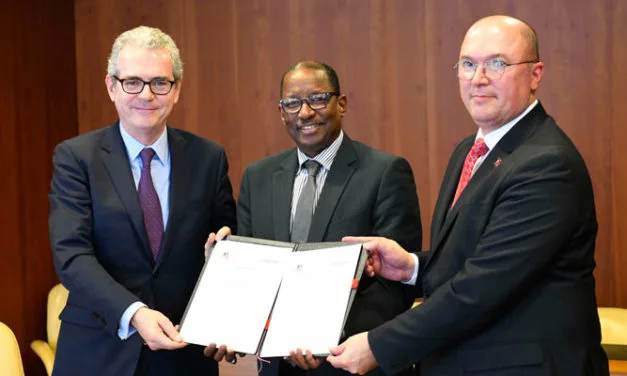 Inditex and the IndustriALL sign agreement  to protect workers’ rights