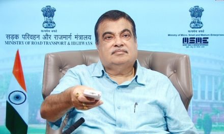 Indian Minister Gadkari, inaugurated 50 clusters for artisans spread over 18 states