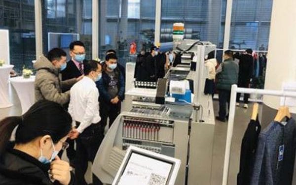 STOLL exhibitor premiere at KARL MAYERIn-house Show in China