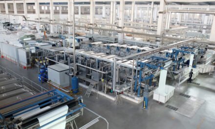 First wet process of synthetic fabric production by Goller
