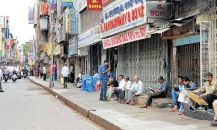 Cloth market in Ahmedabad to remain closed in protest against increase in GST