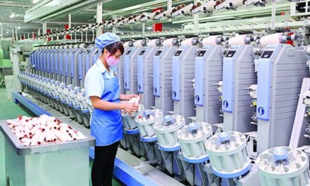 Vietnam garment industry exports improved