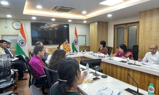 Minister of Textiles approves 12 research projects worth $1.54 mn