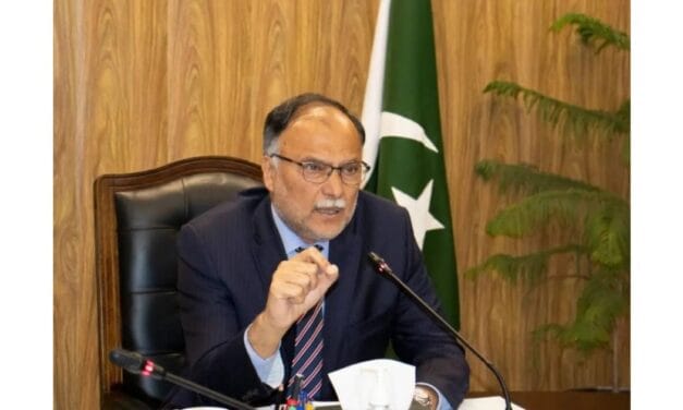 Pakistan aims for $60 bn export target with focus on textile sector